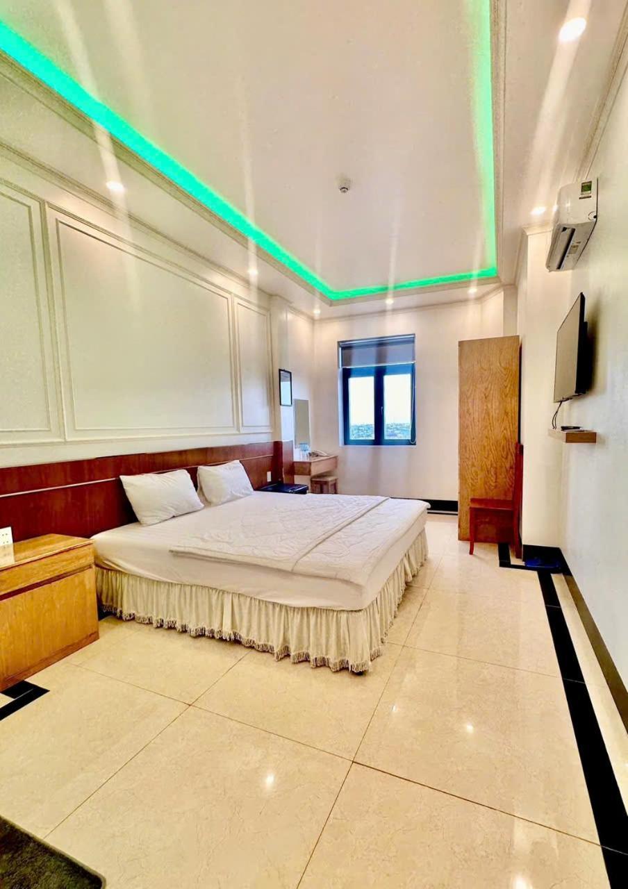 Phung Hoang Vu Hotel Bac Lieu Buitenkant foto