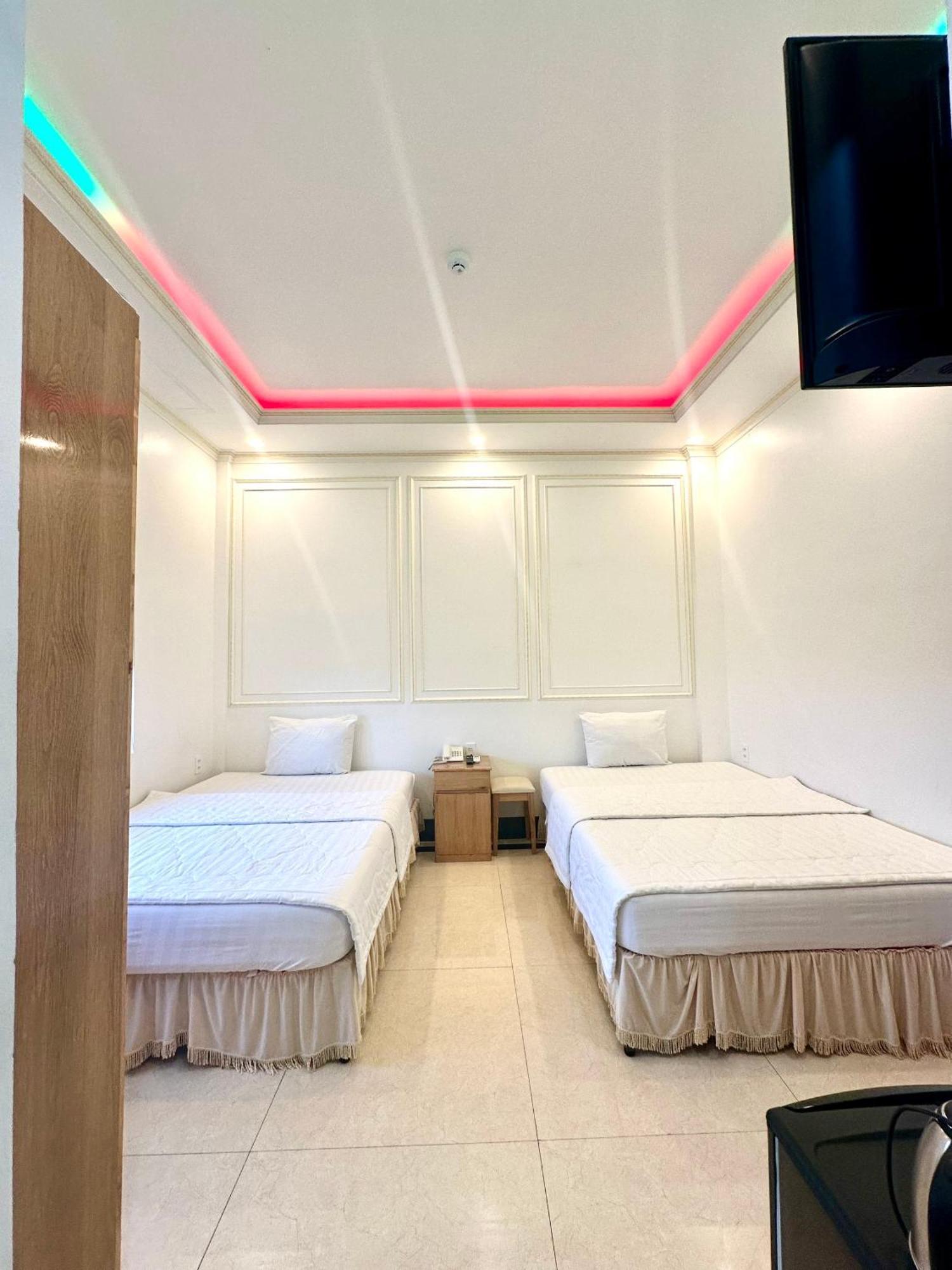 Phung Hoang Vu Hotel Bac Lieu Buitenkant foto